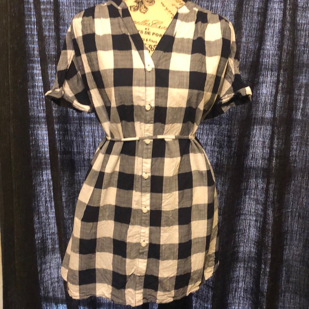 Button maternity shirt